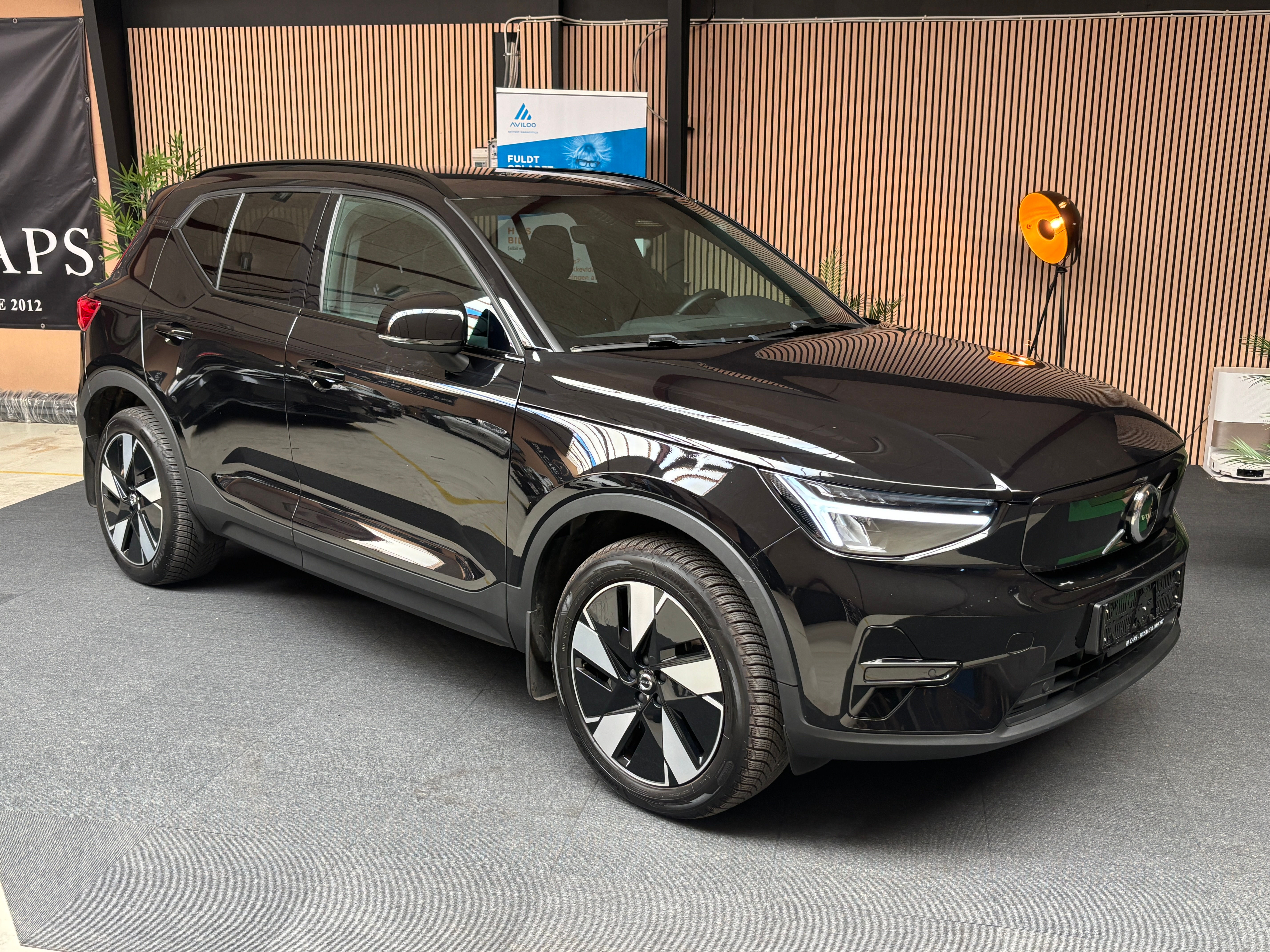VOLVO XC40, 4/2024, 47.600 km, Plus, Recharge Extended Range, 185 kW, 252 hk