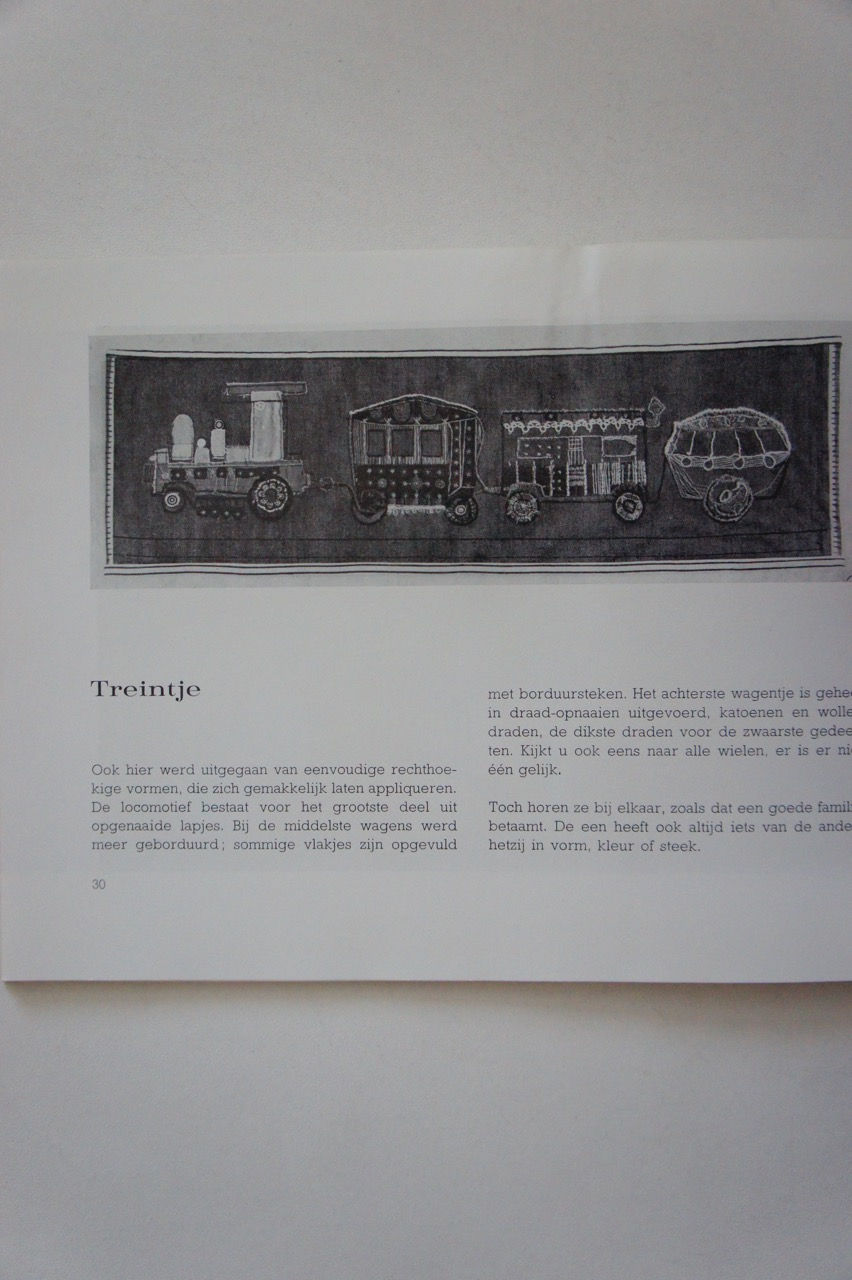 サムネイル： オランダの伝統的な自由刺繍