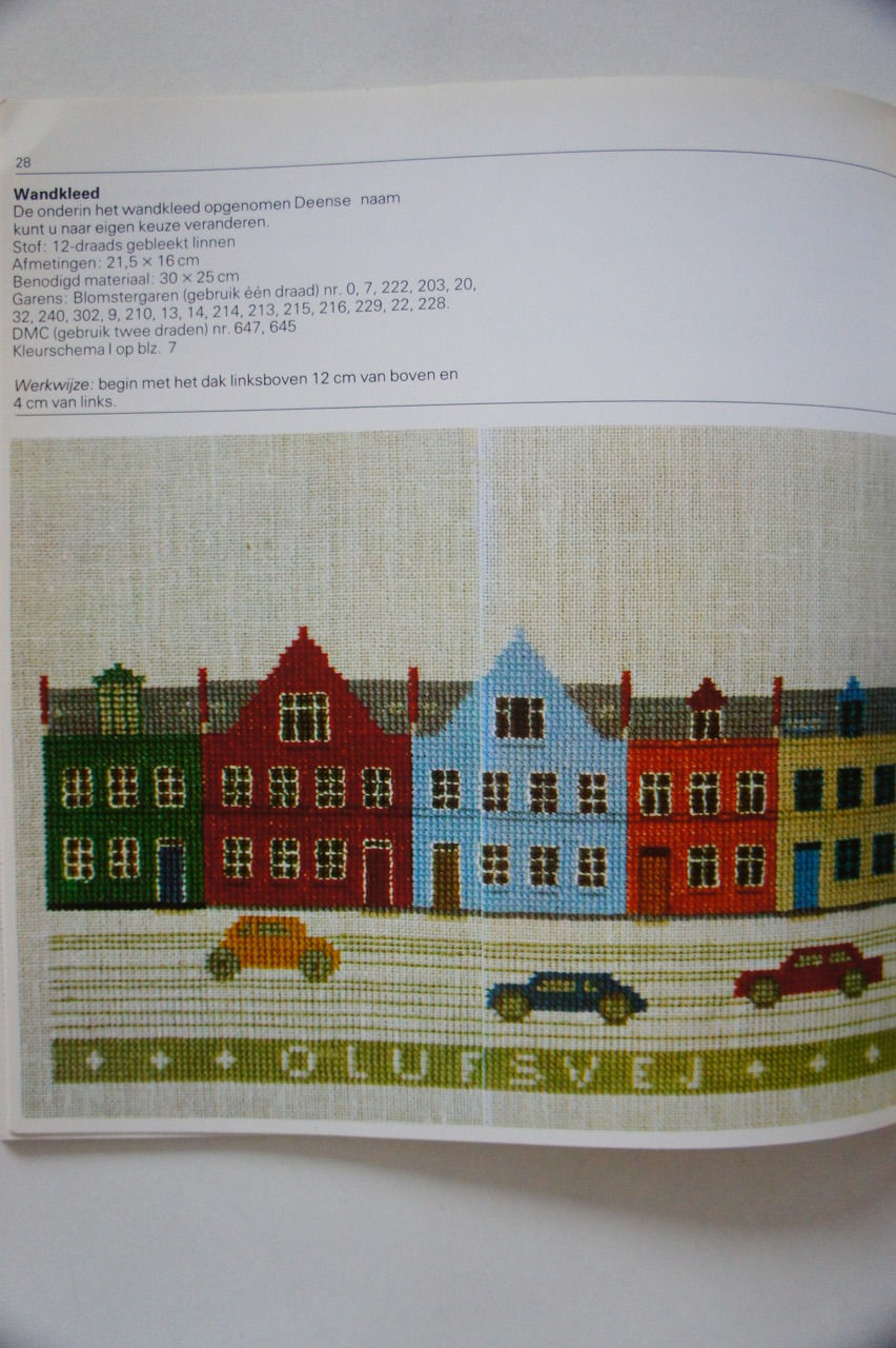 サムネイル： 500図案のクロスステッチ本