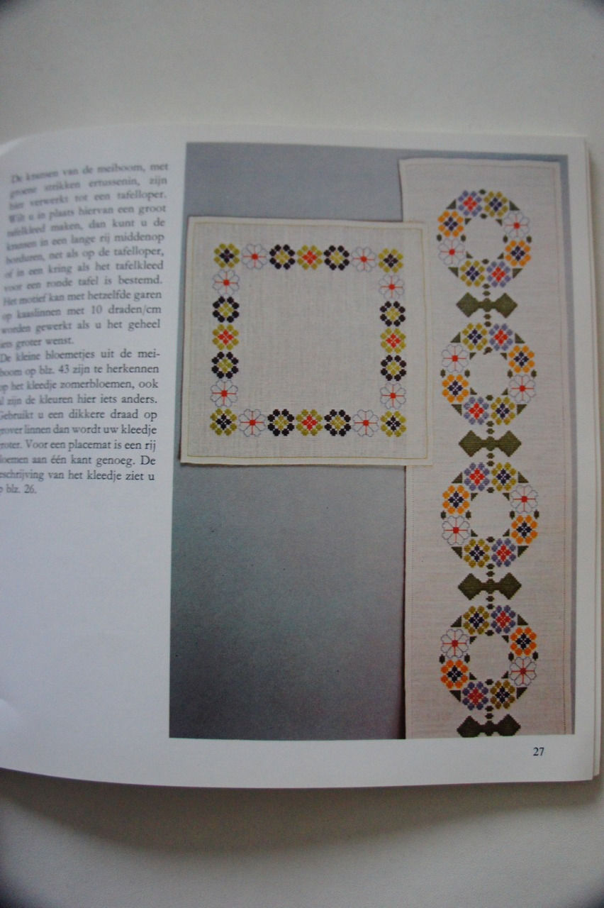 サムネイル： オランダのクロスステッチ本