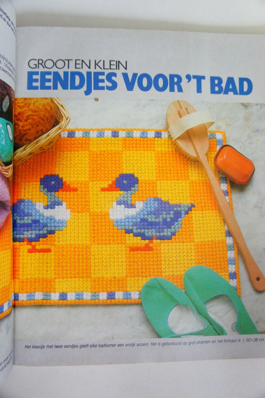 サムネイル： オランダのクロスステッチ雑誌「Meisje」