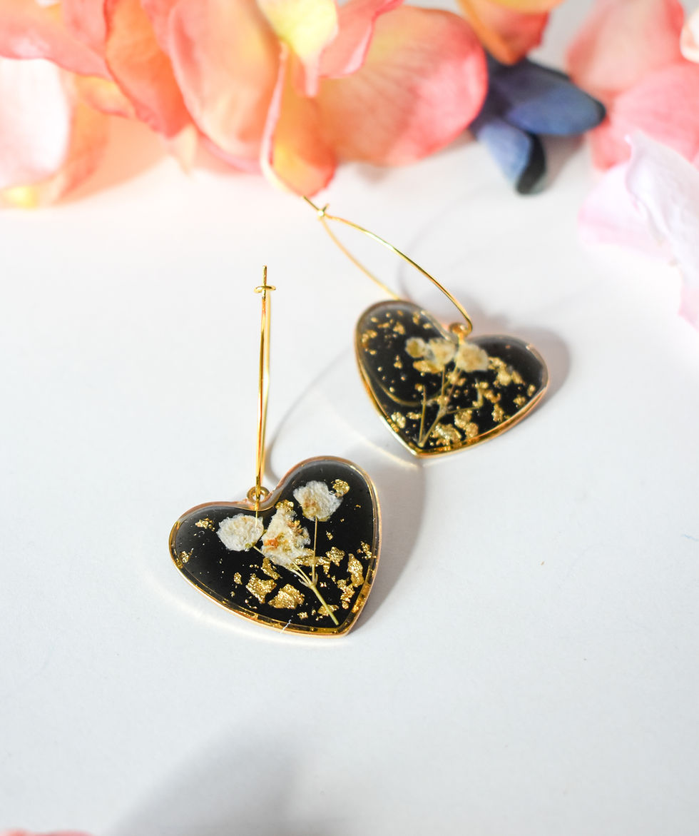 Обеци на халки - черни с гипсофила