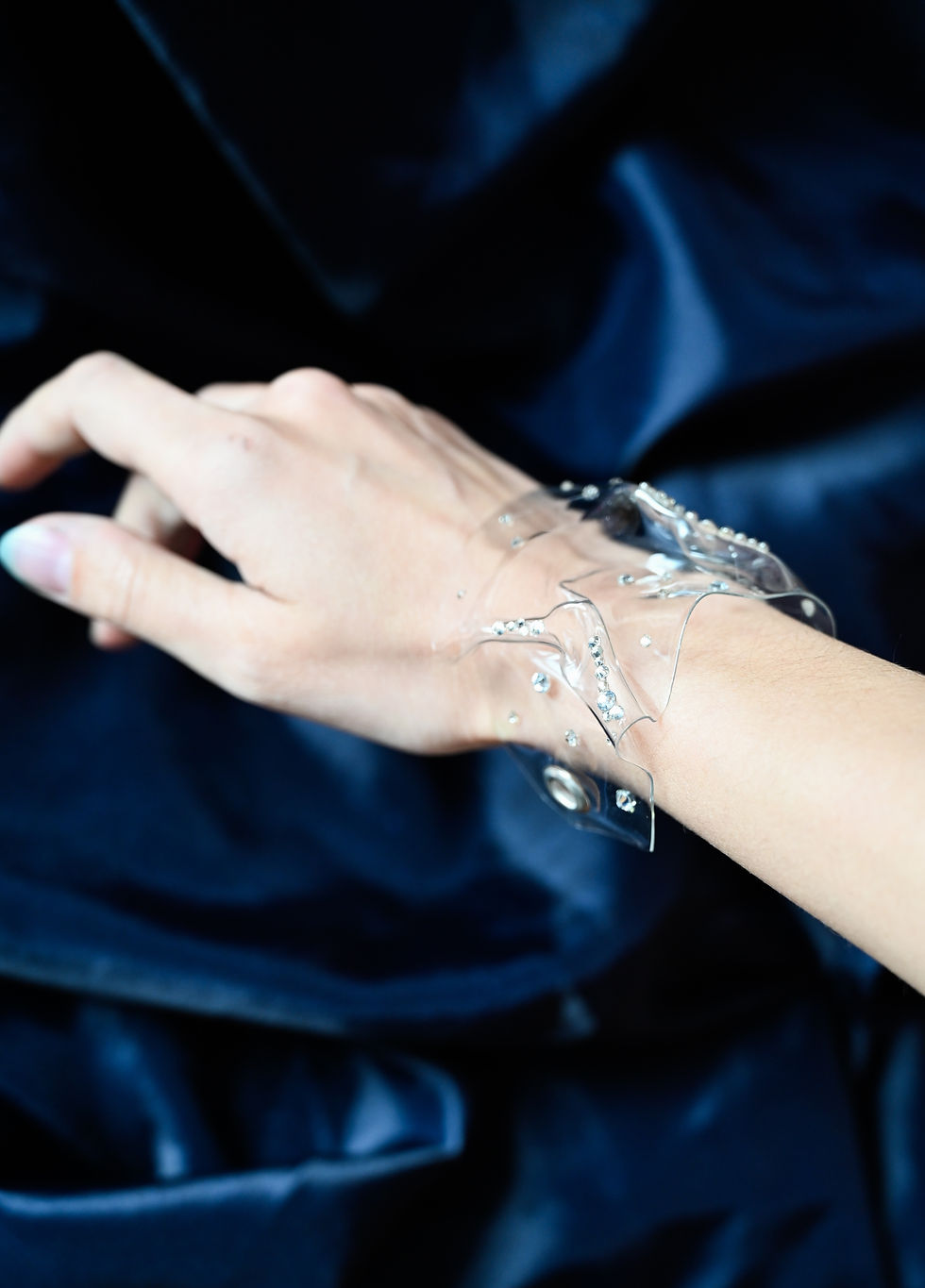 Миниатюра: Прозрачна гривна за китка 