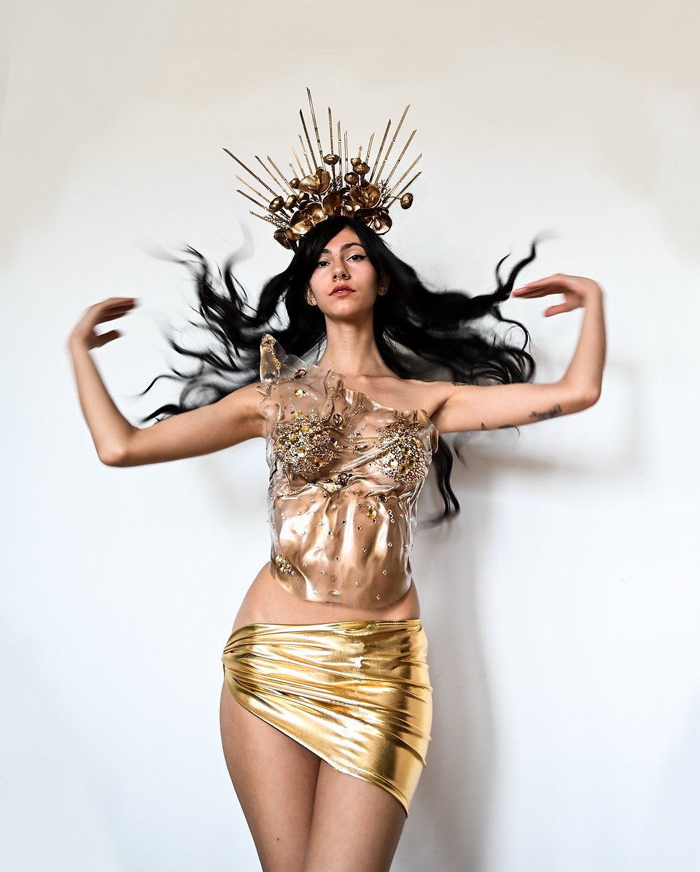Миниатюра: Gold Orchid Crown 