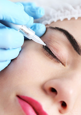 eyeliner makeup