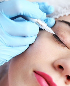 eyeliner makeup