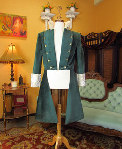 Green Velvet Fur-Trim Button Lapel Coat