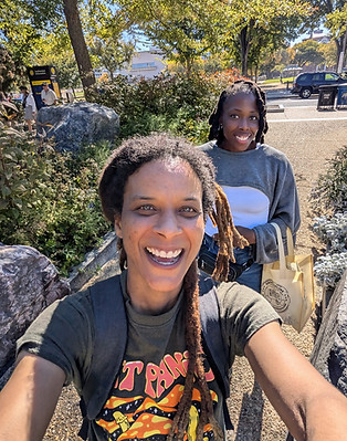 Deneisha & Kiwi smiling