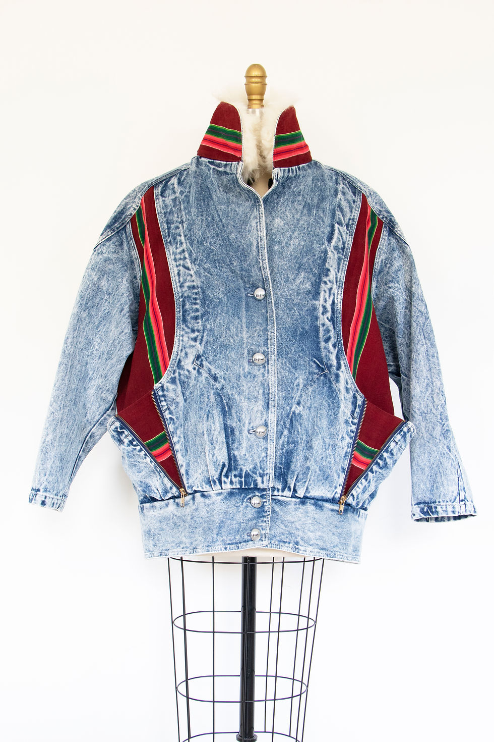 Thumbnail: Poncho Jacket Saya Roja