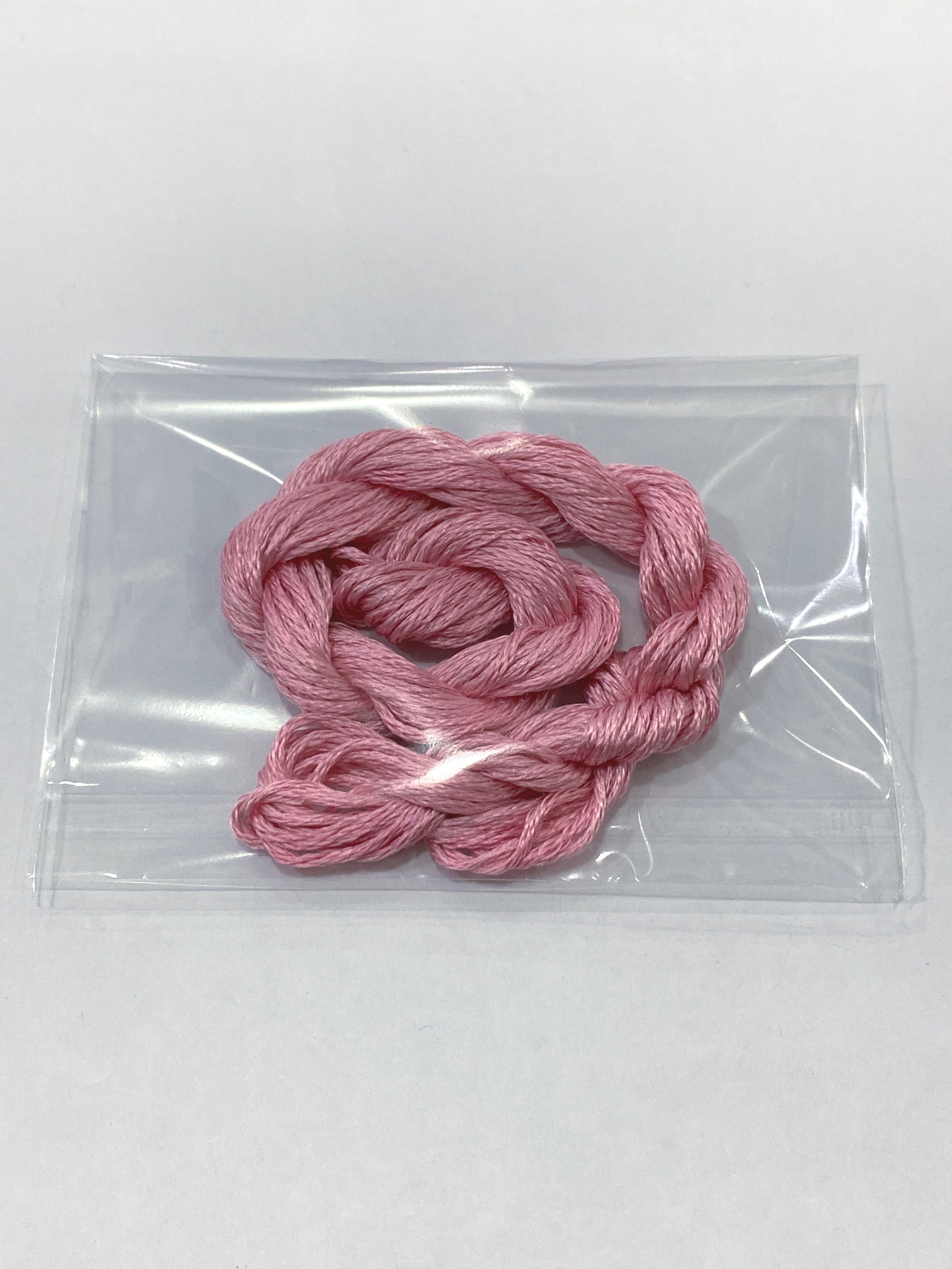 Açık pembe ipek ip