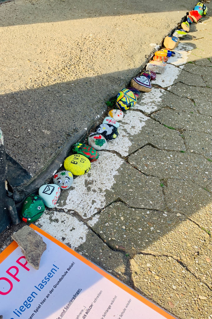 Die Steineschlange wächst