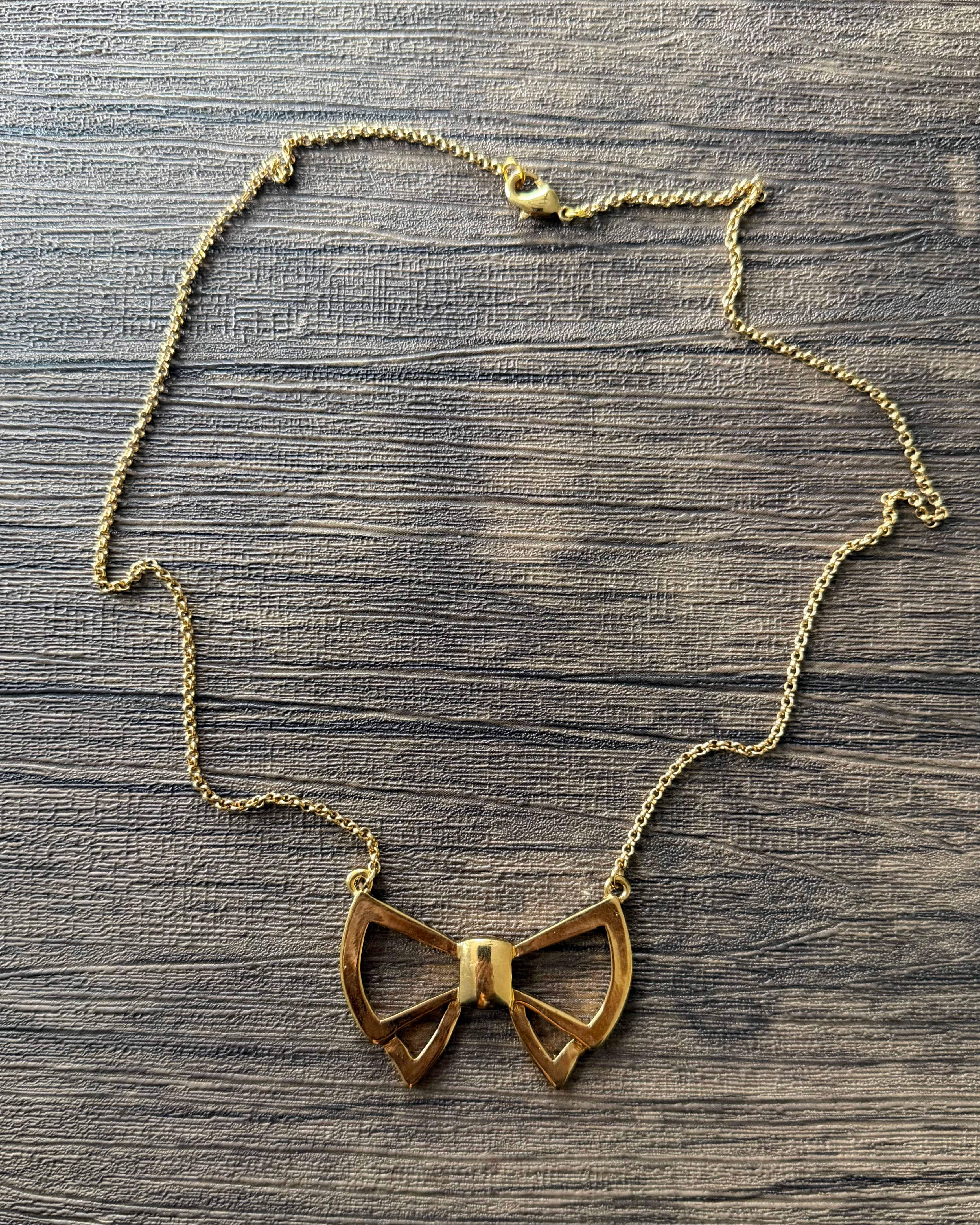 Open Bow Necklace