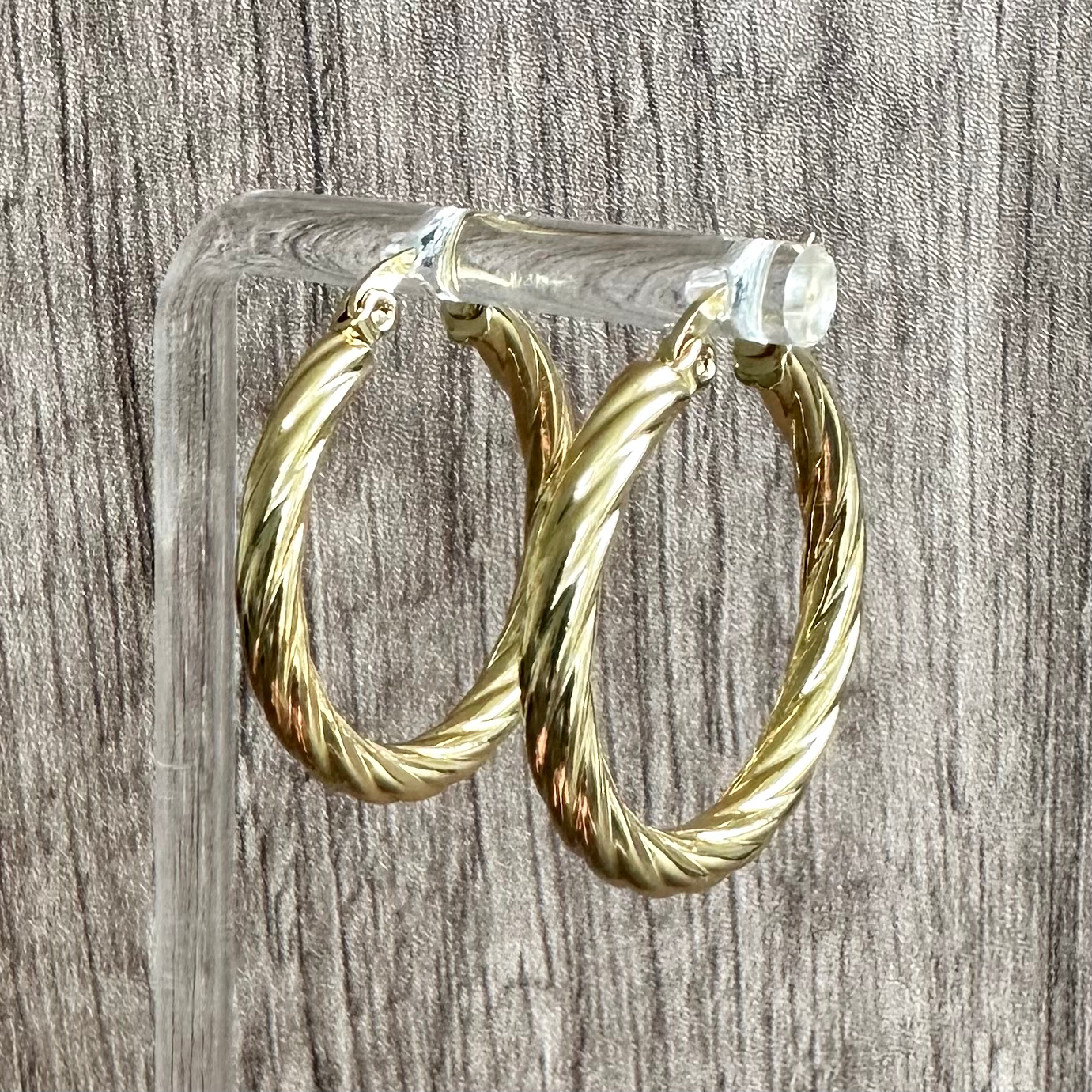 Everyday Alice Chunky Twist Hoops