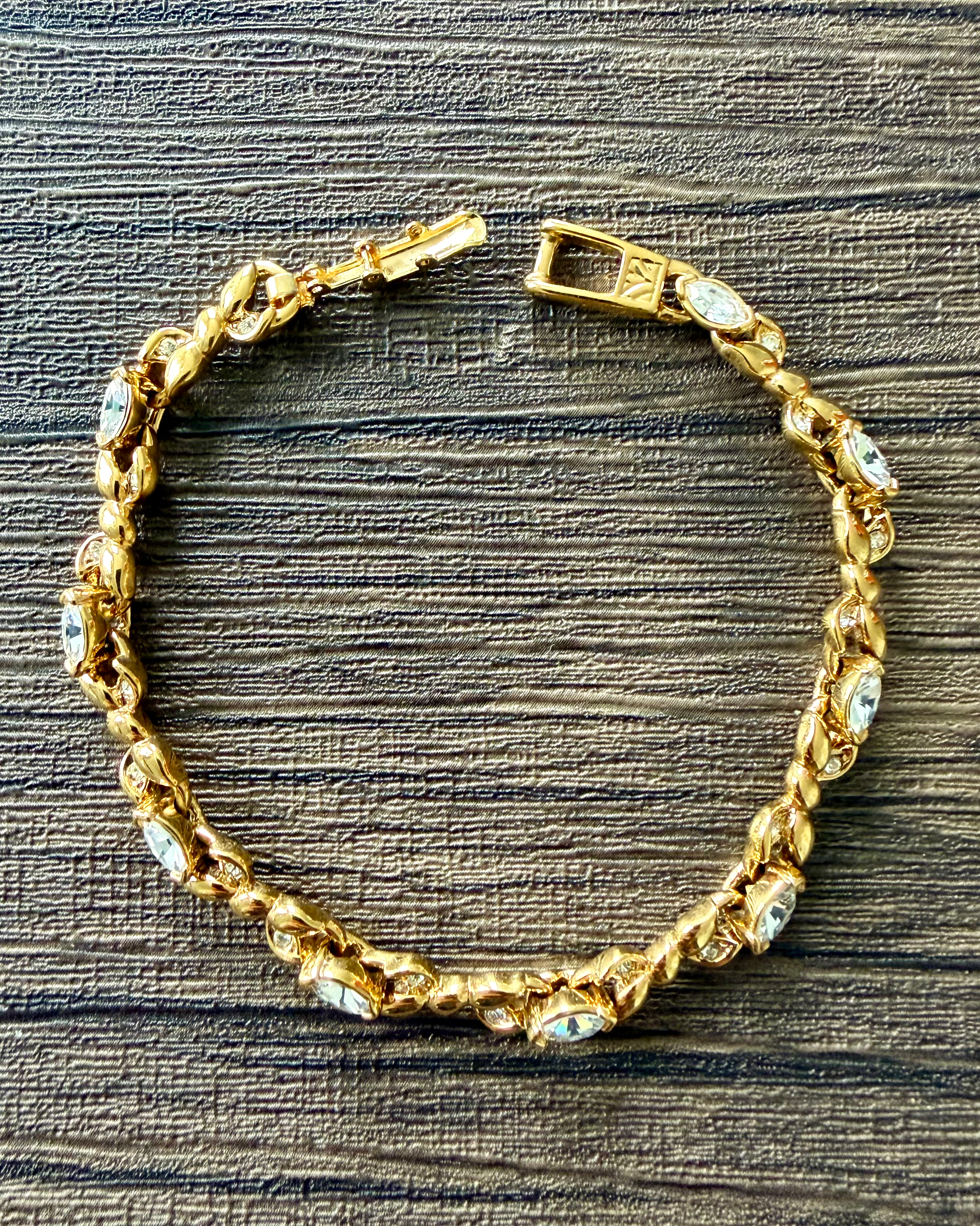 Bow Bracelet