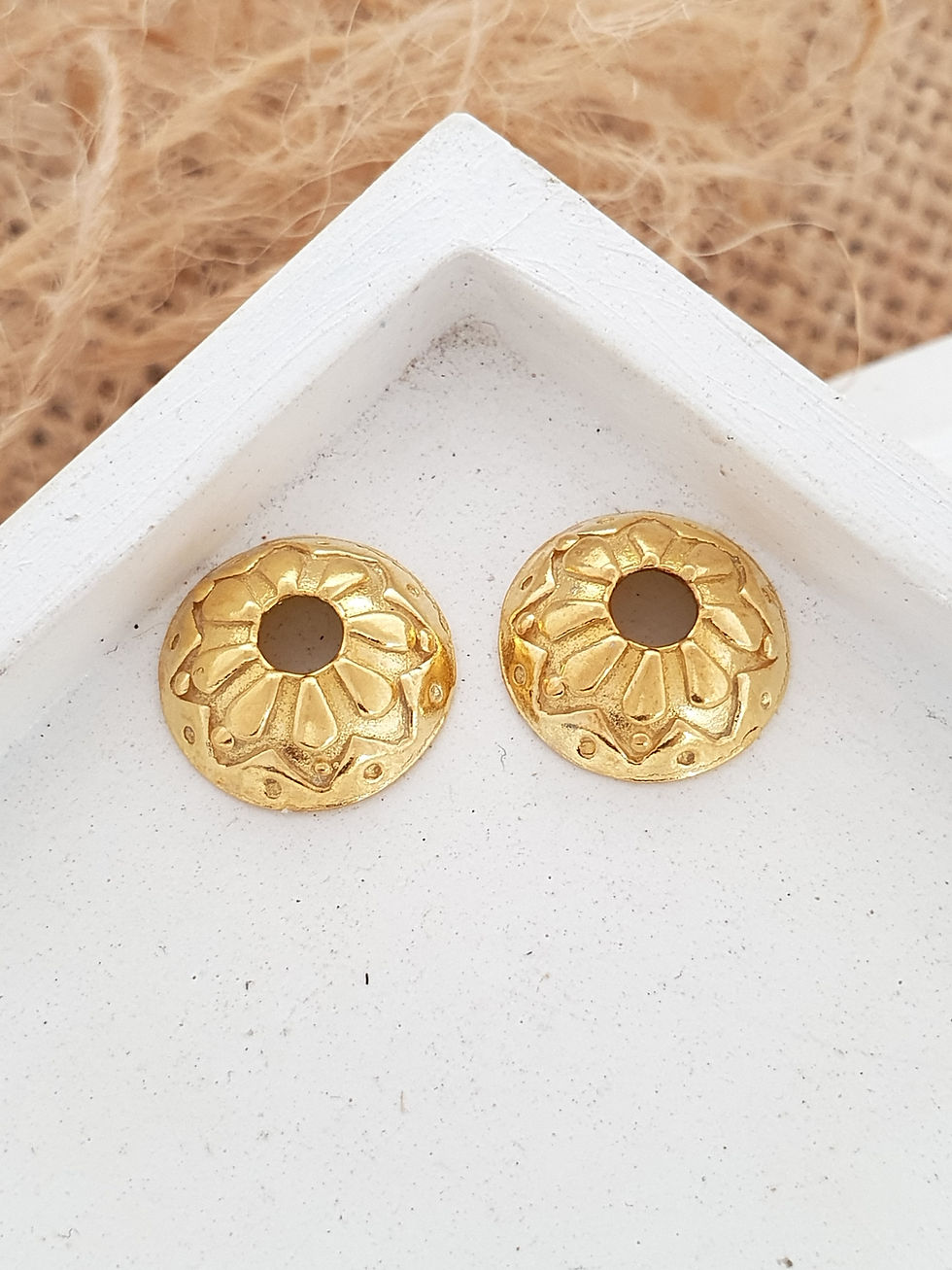 Thumbnail: Sterling silver circle beadcap 12.25 x 4.25 | BC229128