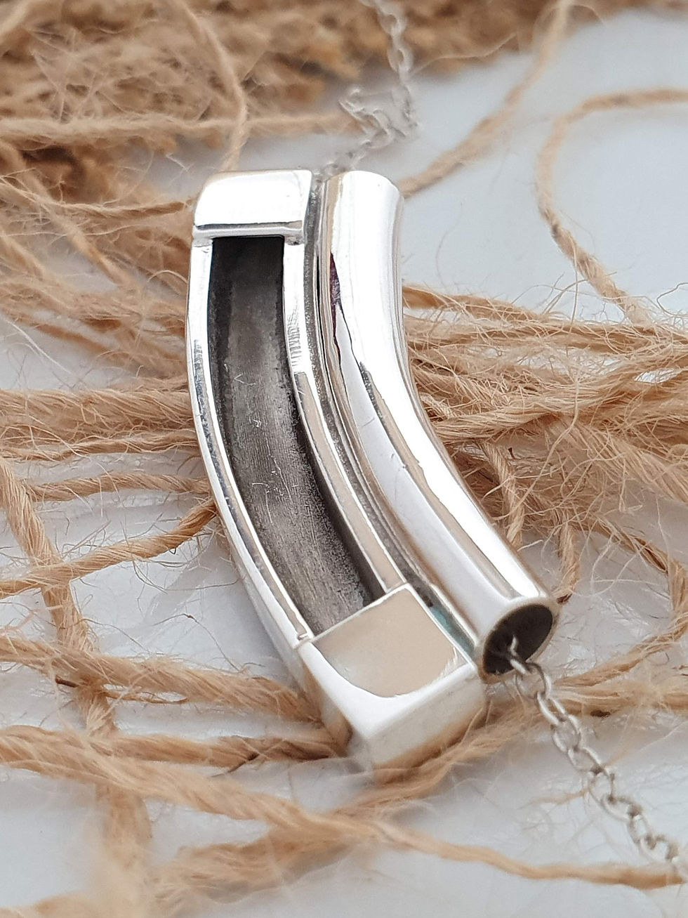Miniatura: Sterling silver equestrian horsehair curve charm | CH557270