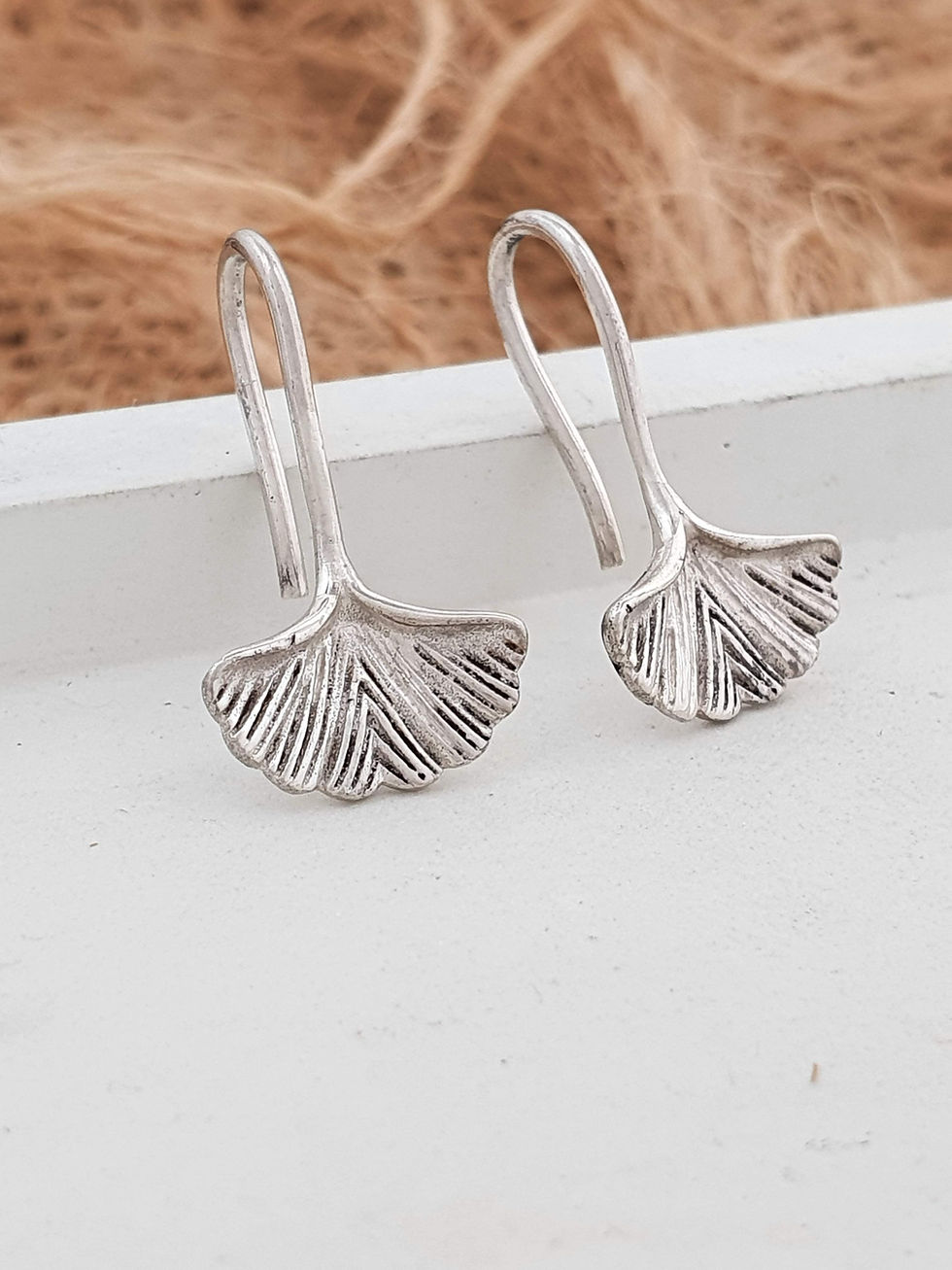 Thumbnail: Sterling silver wire earring with Ginkgo Leaves | ER330052