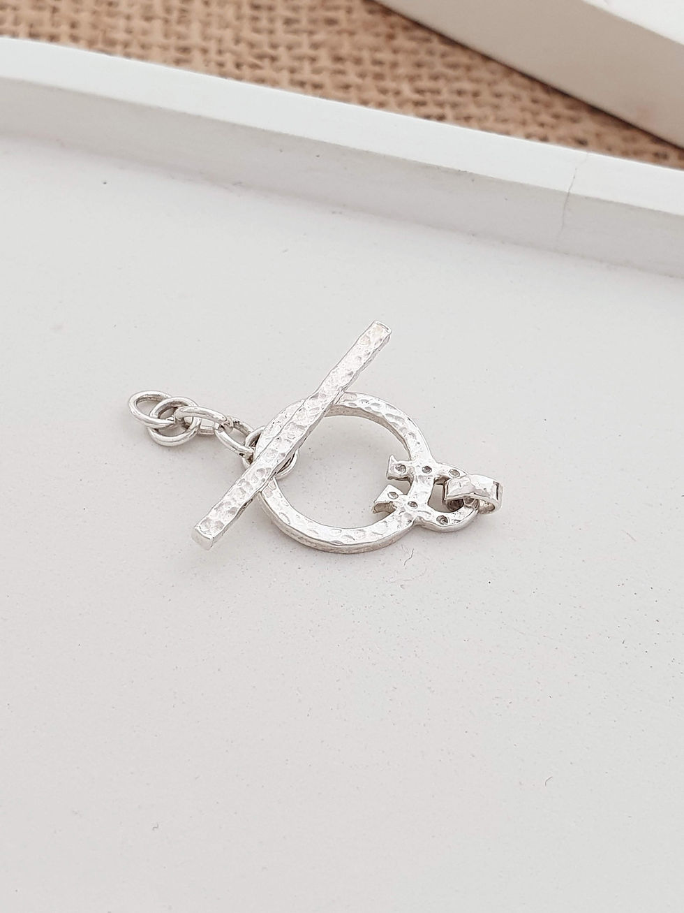 Thumbnail: Sterling silver toggle & ring 25 mm hammer with horseshoe | CL228805