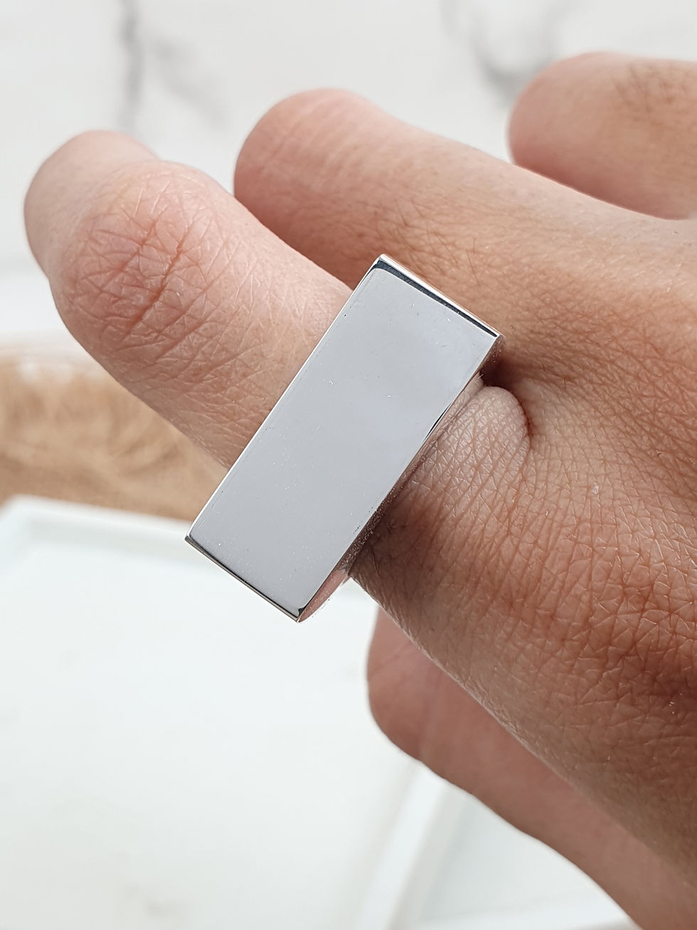 Thumbnail: Sterling silver triangle ring flat top 11 mm | RG887813