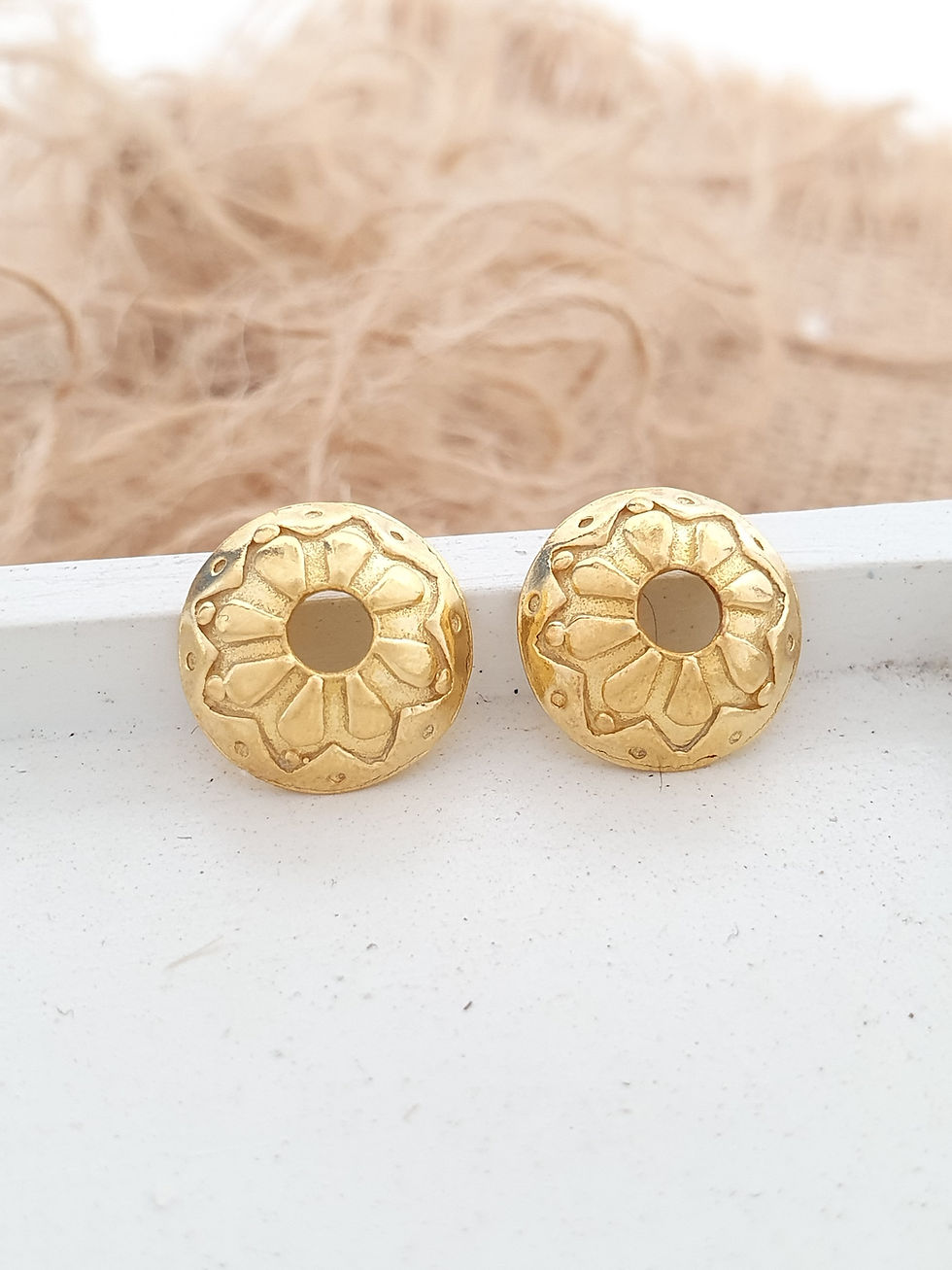 Thumbnail: Sterling silver circle beadcap 12.25 x 4.25 | BC229128