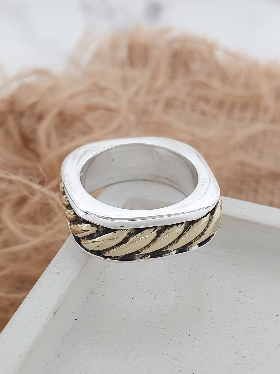 Thumbnail: Sterling silver contemporary ring 3.5 x 7.5 mm | RG887803