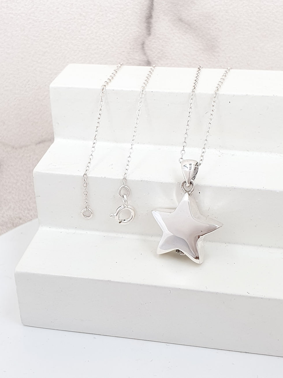 Thumbnail: Sterling silver cremation urn necklace Star 15 mm | CH557331