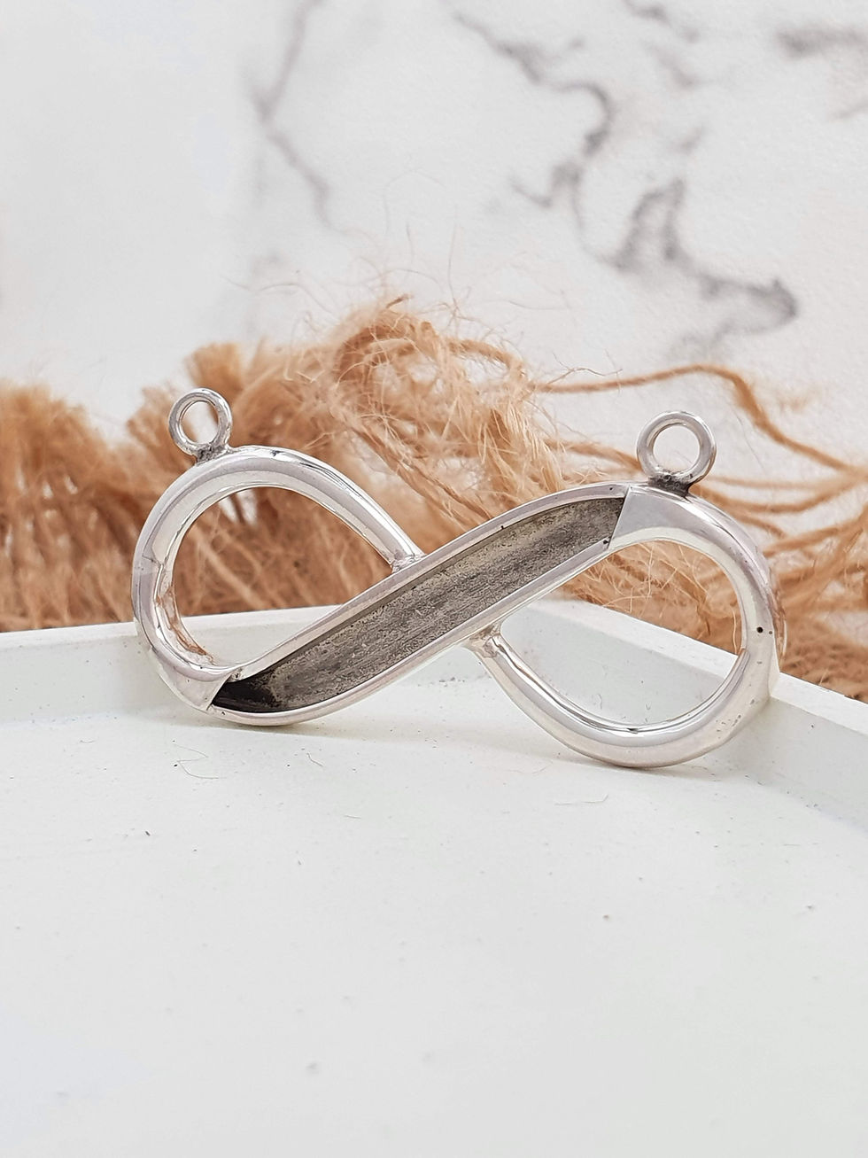 Thumbnail: Sterling silver equestrian infinity pendant charm | CH557224