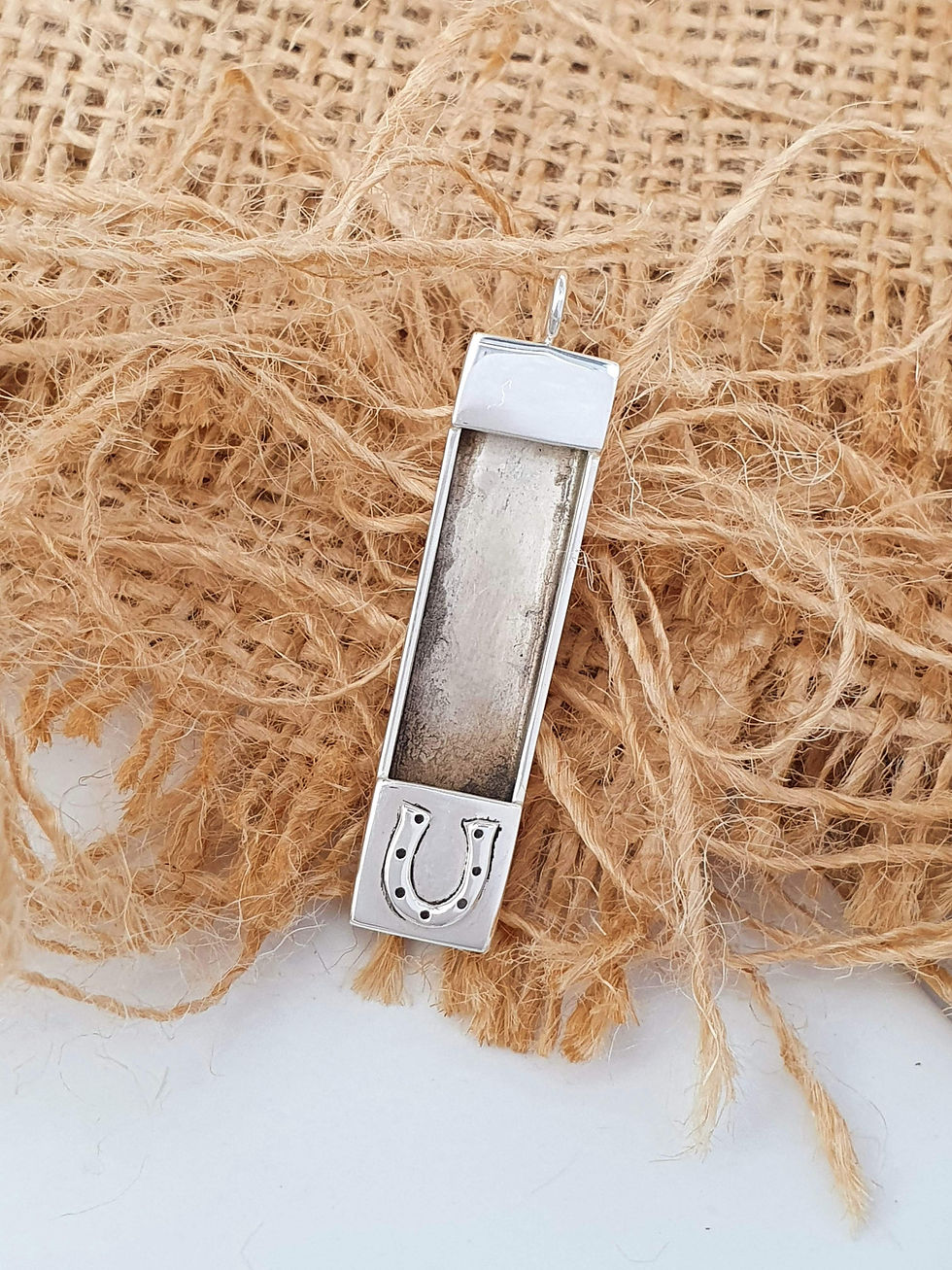 Miniaturbild: Sterling silver equestrian bar charm pendant | CH557175