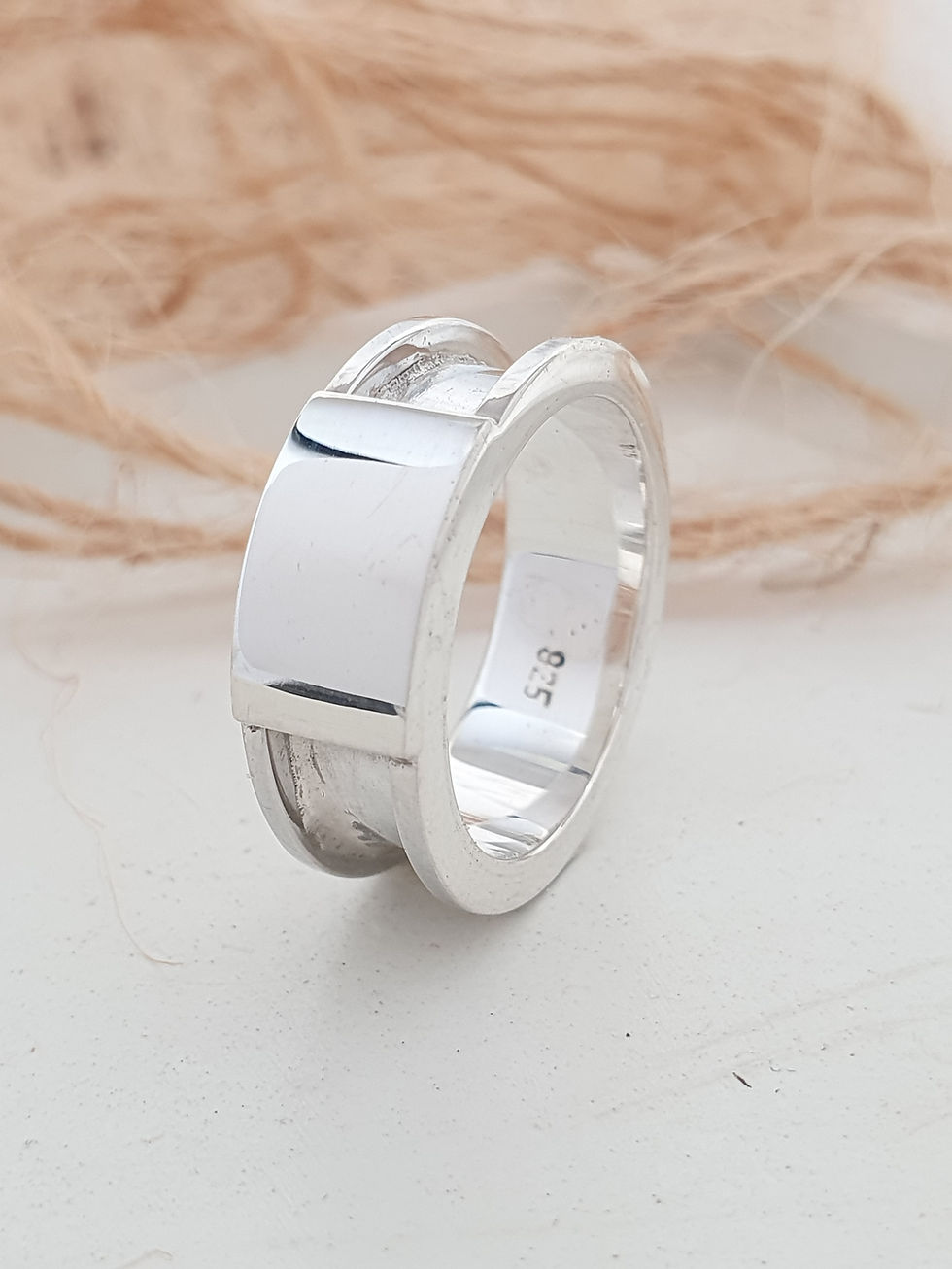 Thumbnail: Sterling silver equestrian horsehair ring | RG887815