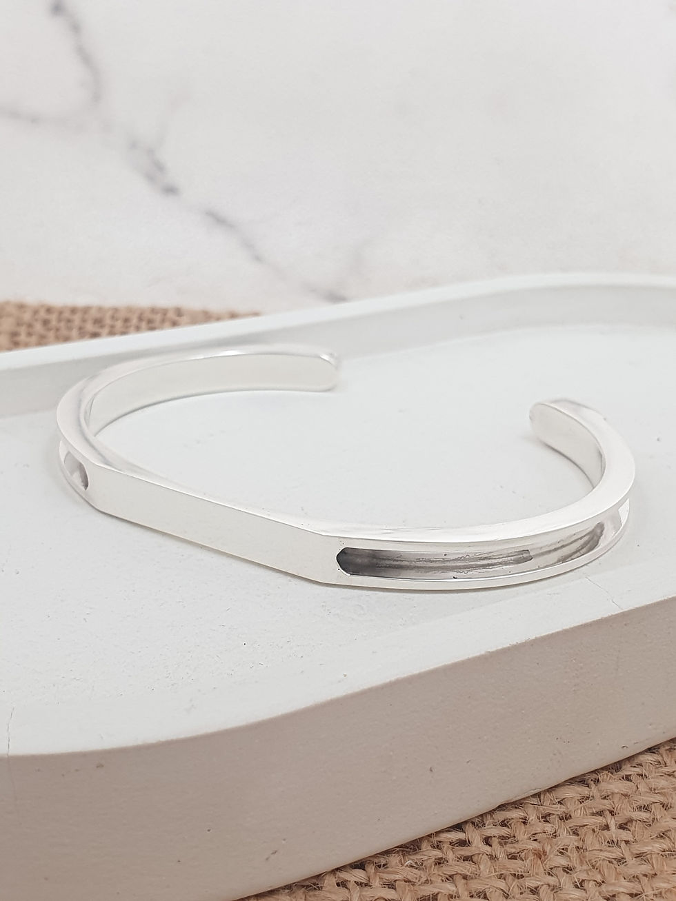 Thumbnail: Sterling silver equestrian horsehair cuff 5.5 mm | CUFF34