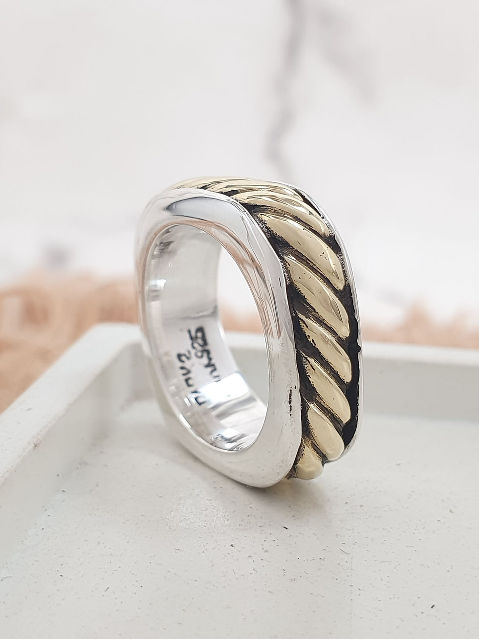 Thumbnail: Sterling silver contemporary ring 3.5 x 7.5 mm | RG887803