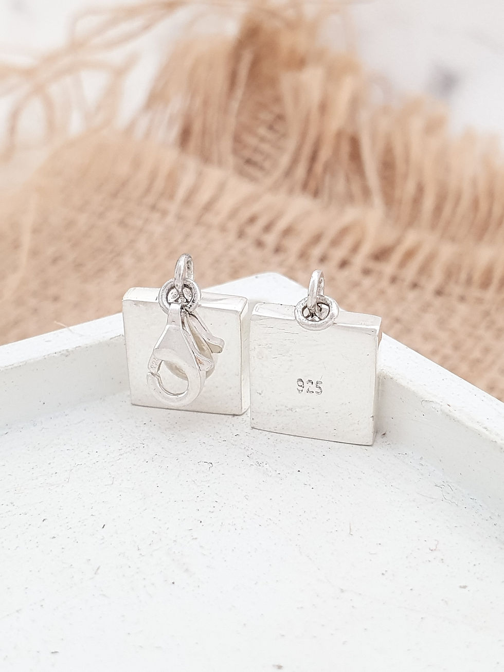 Miniature : Sterling silver double end cap 10 x 10 x 2 mm | EC998859