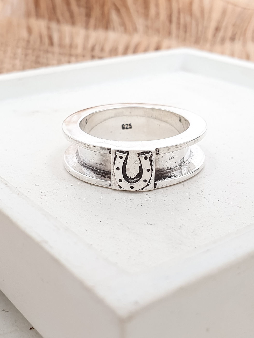 Thumbnail: Sterling silver equestrian horsehair ring | RG887811