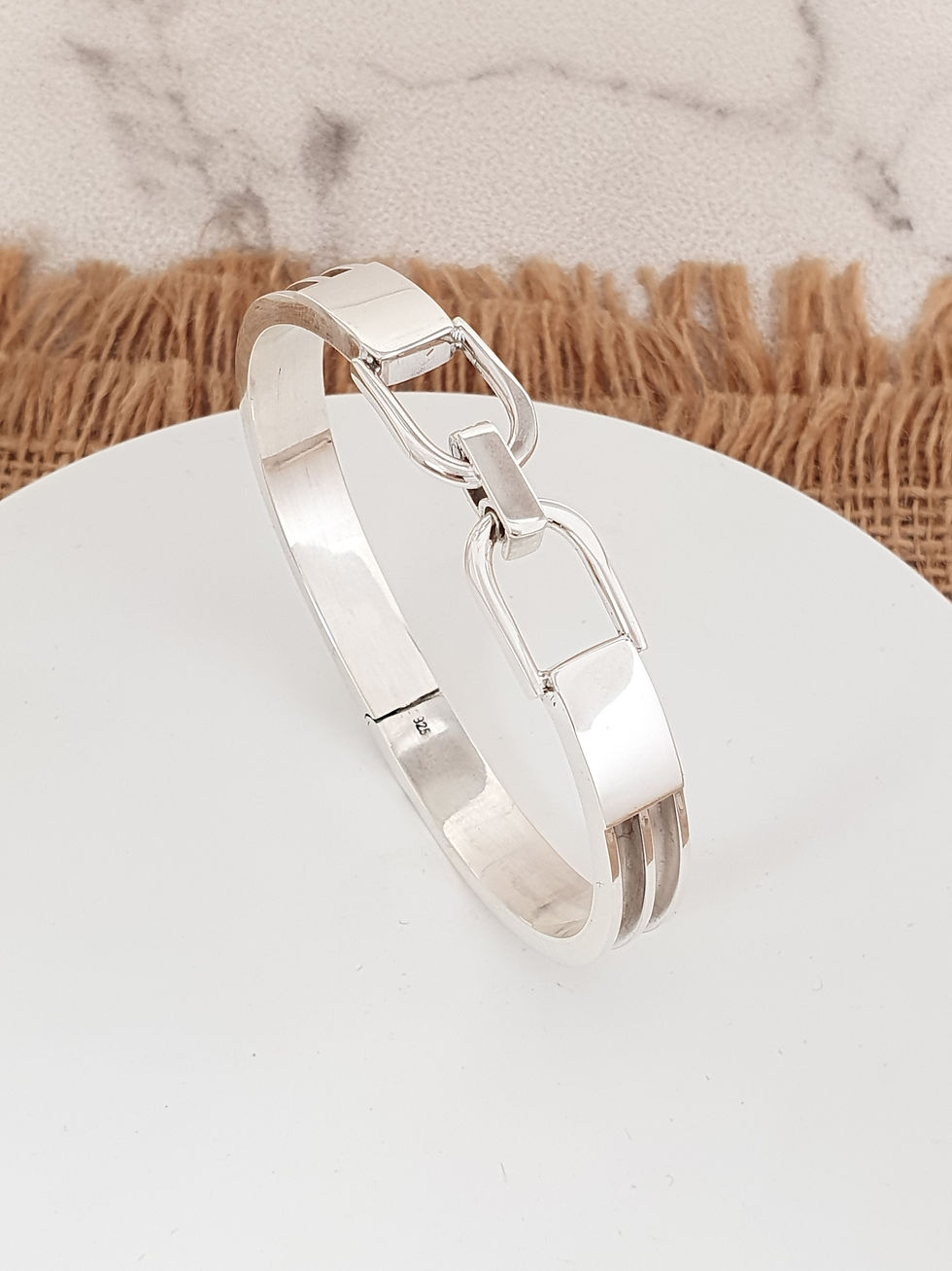 Thumbnail: Sterling silver equestrian Stirrup bangle | BG996610