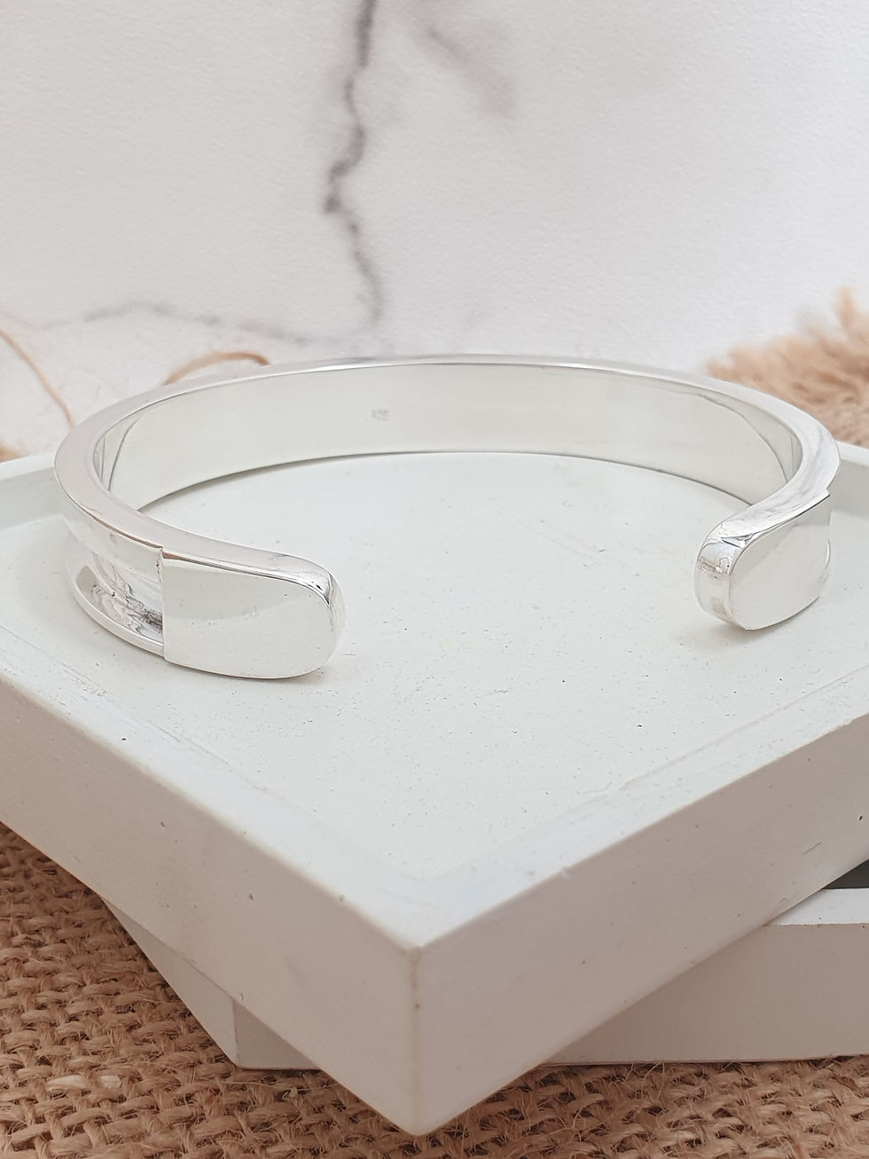 Thumbnail: Sterling silver Equestrian horsehair Mens Cuff | CUFF11