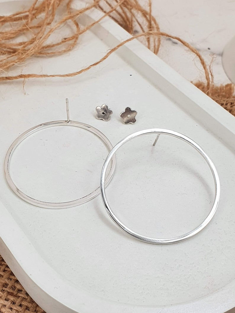 Thumbnail: Sterling silver circle 40 x 1.5 square wire | ER330026