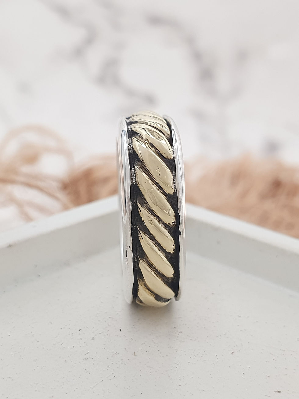 Thumbnail: Sterling silver contemporary ring 3.5 x 7.5 mm | RG887803