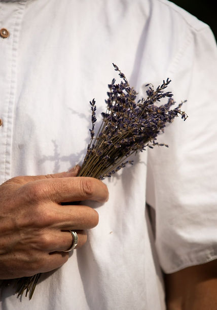 Staroselska obleka.jpg