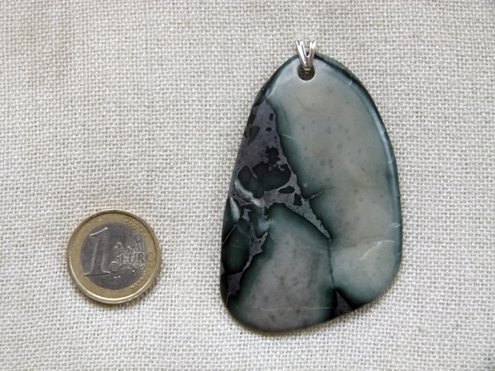 Bijou en pierre naturelle pendentif agglomérat alpes valais suisse bélière argent 925 artisanal cueilli taillé poli main