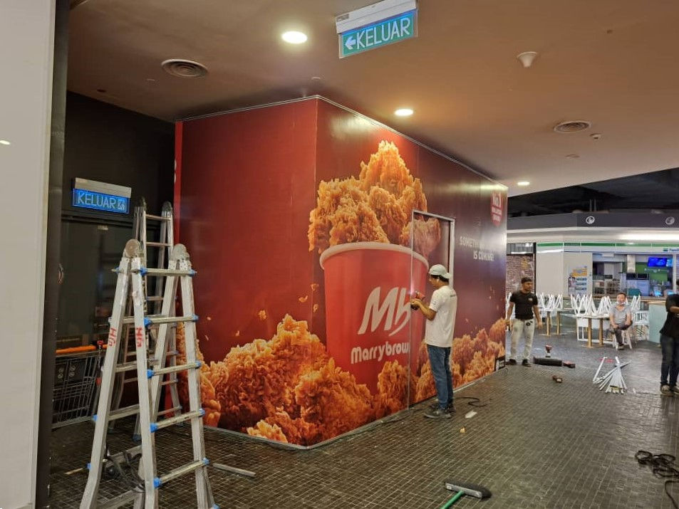 Hoarding and visual installation at Mid Valley Mall for Marry Brown