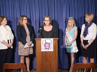 Bill would mandate insurance coverage of wigs