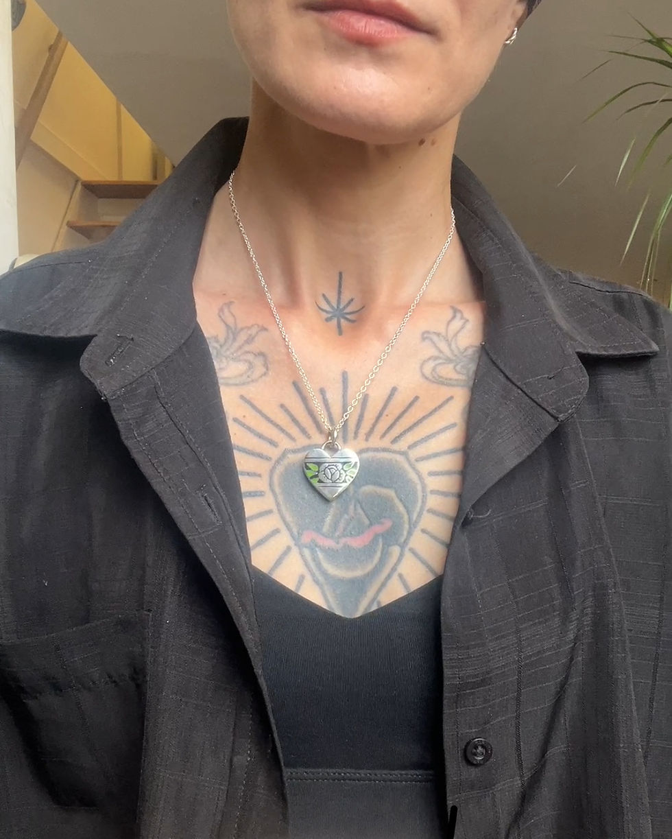 Thumbnail: Black Heart Pendant