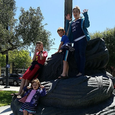 Players hunt for items in the San Jose scavenger hunt tour with 3Quest Challenge