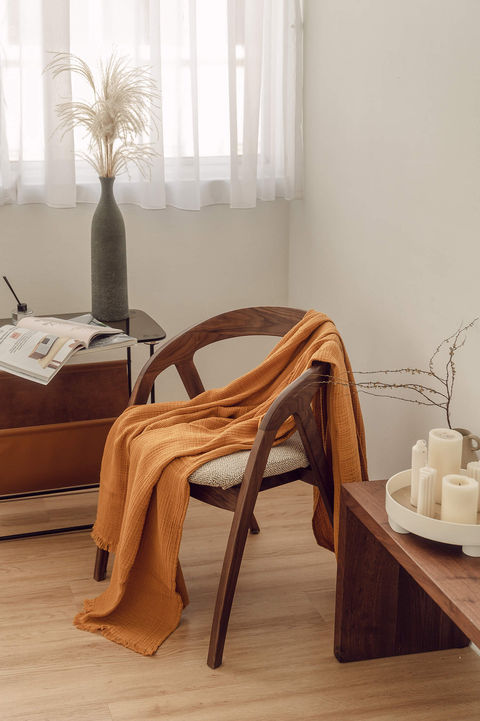 product design and art direction for sunday bedding cloud throw
