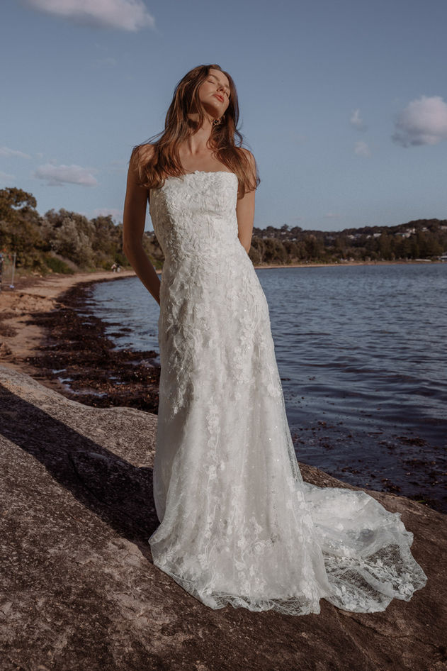 Aston pearls, Aston wedding dress, wedding, gown, lace, IVY, strapless dress