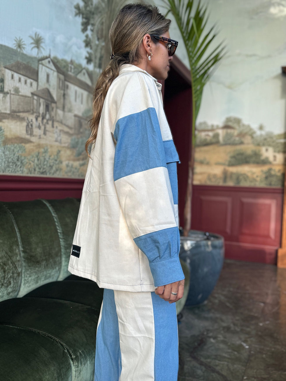 Miniatura: Camisa jean y gabardina 