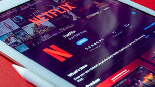 Here's How To LEGALLY Get Netflix, Hulu, Paramount+ & More For Free