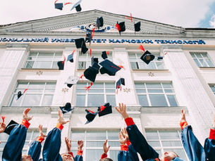 Graduating University: 10 Ideas For What To Do After University