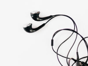 6 Best Wired Earbuds For 2025