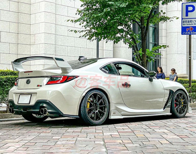 Thumbnail: Suitable For Toyota GR86 / BRZ 23+  Side Skirts